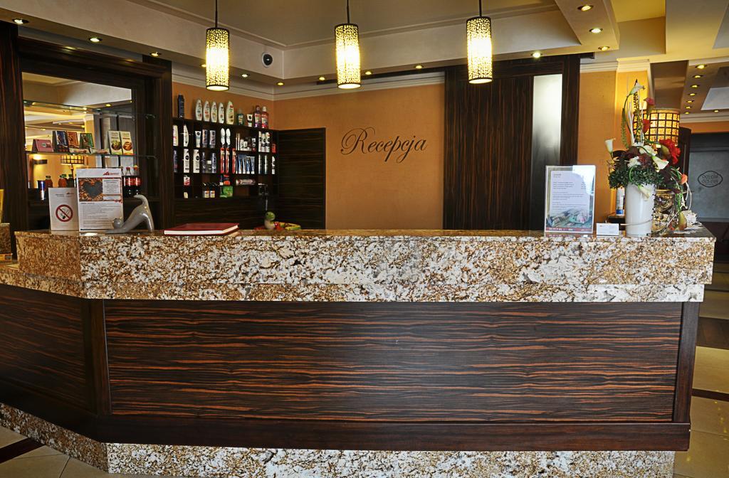 Ahotel Czechowice-Dziedzice Eksteriør bilde
